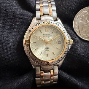 Working- new battery- Fossil- Vintage women's two-tone dive-style watch